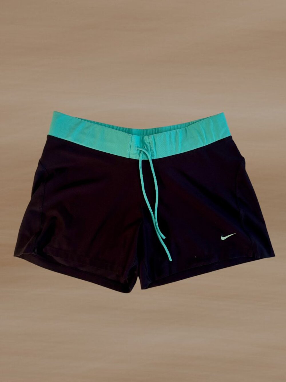 Nike Fit Dry Black Shorts Green Elastic Waistband Mid Rise Athletic (Sz Medium)